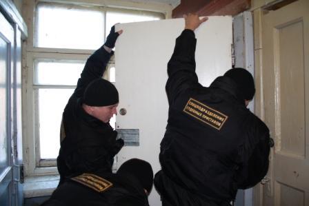 Фото Судебные приставы Челябинска вновь обеспечили пенсионерке доступ в туалет