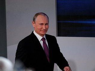 Фото Путин надеется, что рубль укрепится, а экономика поправится меньше чем за два года