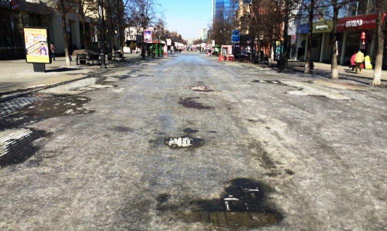 Фото С подрядчиков в Челябинской области будут спрашивать за состояние не только дорог, но и тротуаров