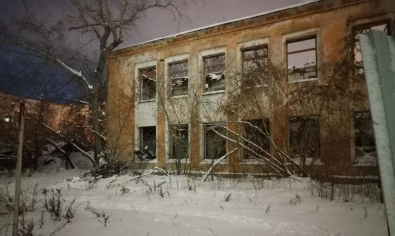 Фото «Проклятый старый дом» на улице Нагорной в Челябинске власти сносить не будут – нет полномочий
