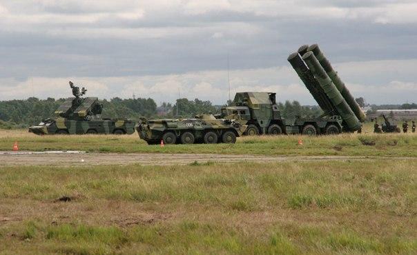 Фото Россия подарит Белоруссии ракетные комплексы, а Минск продаст 44 грузовика украинским нацистам