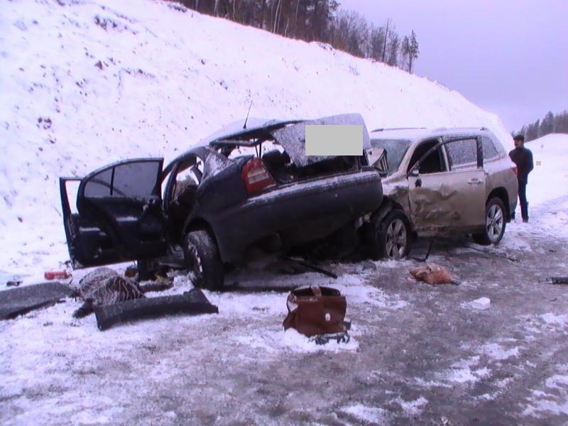 Фото Двое взрослых и 13-летняя девочка погибли в аварии в Челябинской области