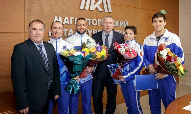 Фото ММК поздравил магнитогорских спортсменов с медалями «Игр ГТО»
