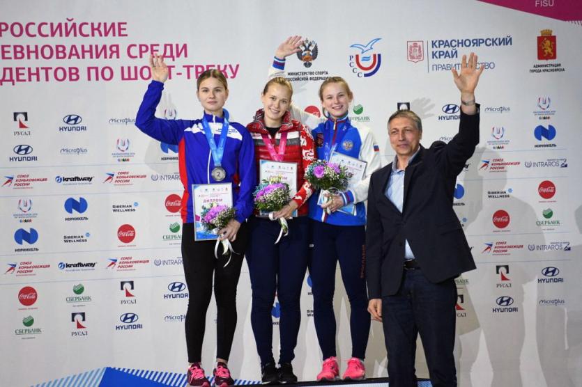 Фото Челябинские студентки стали призерами всероссийских соревнований по шорт-треку