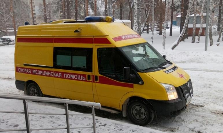 Фото Пострадавшую в ДТП журналистку из Карталов на реанимобиле доставили в больницу Челябинска