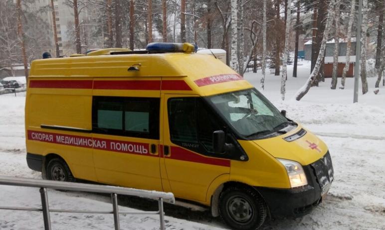 Фото В Челябинске в троллейбусе умерла пенсионерка