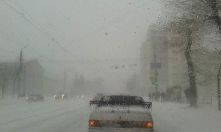 Фото В Челябинской области сохраняются неблагоприятные погодные условия