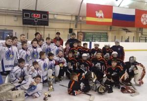 Фото «Снежинские волчата» при поддержке банка «Снежинский» продолжают хоккейный сезон
