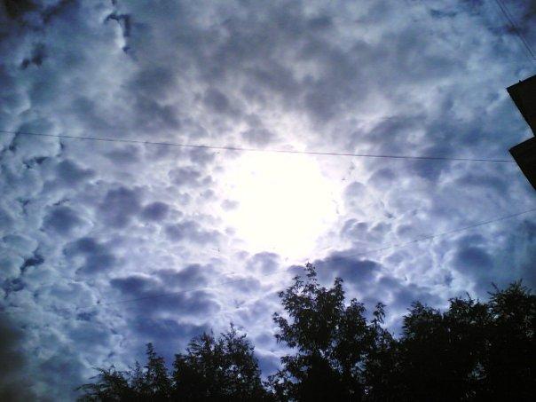 Фото Первое в 2012 году солнечное затмение завершилось