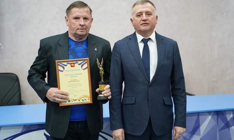 Фото Спортсменки и тренер «Динамо-Уралочки» - одни из лучших в регионе по итогам года