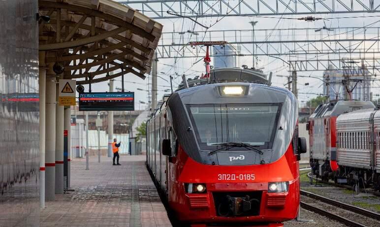 Фото Дополнительный поезд Троицк – Челябинск – Троицк уже перевез 10 тысяч пассажиров