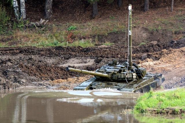 Фото Курсанты ЦВО готовятся к подводному вождению танков