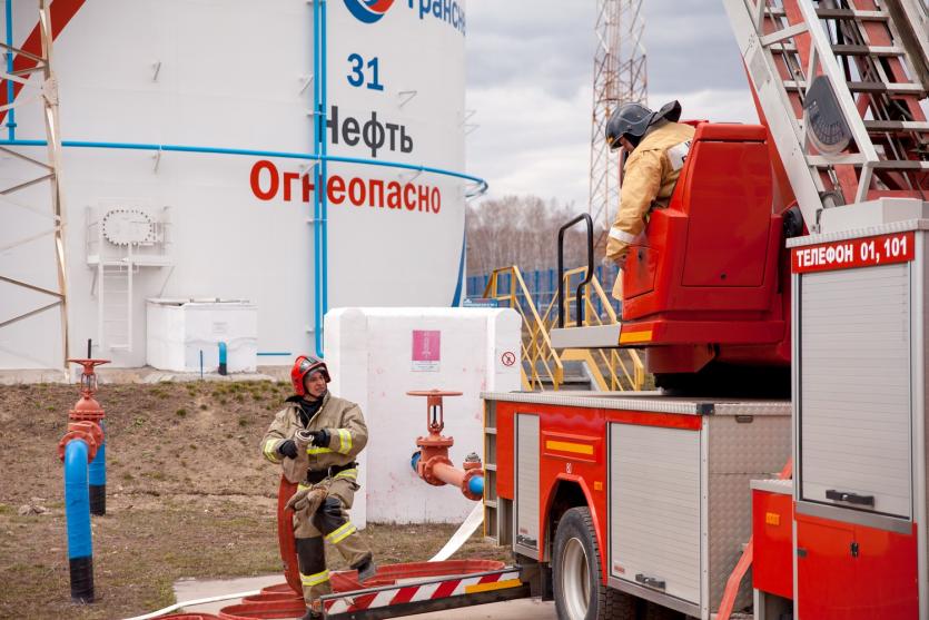 Фото Челябинские нефтепроводчики тренировались в тушении пожаров