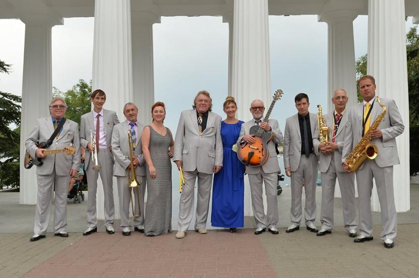 Фото Челябинская филармония: От виртуозных органистов до джазовых танцев