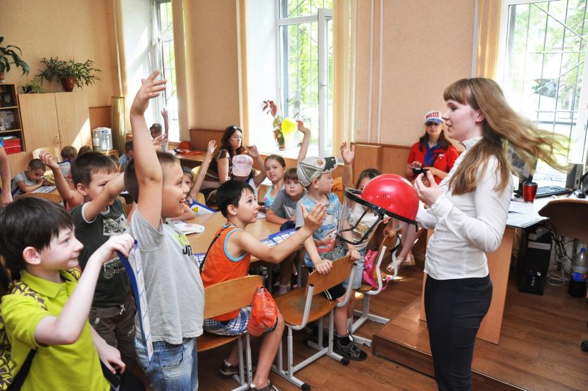 Фото Специалисты «Челябэнерго» напомнили челябинским школьникам о правилах электробезопасности