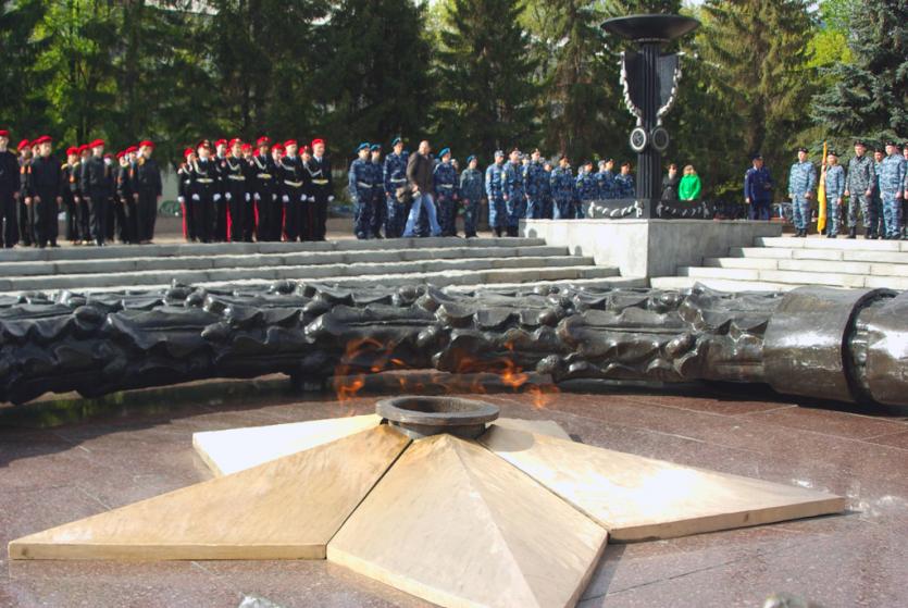 Фото Все Вечные огни в Челябинской области исправны и готовы к празднованию 