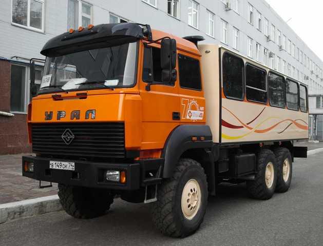 Фото Группа «ГАЗ» представила на выставке ComTrans’2011 новый вахтовый автобус «Урал» с пневмоподвеской