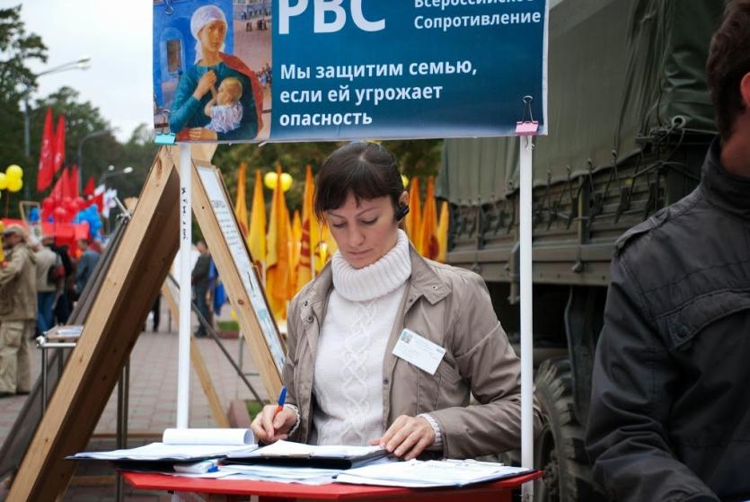 Фото В Челябинске обсудили ювенальные технологии: что ожидает молодых родителей и детей-сирот?