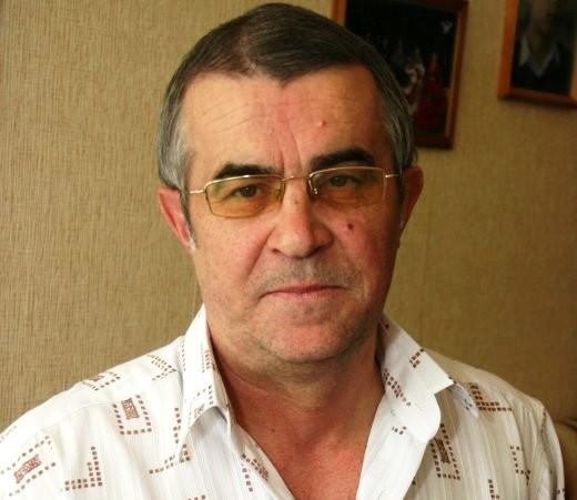 Фото Суд полностью оправдал директора 31-лицея Александра Попова
