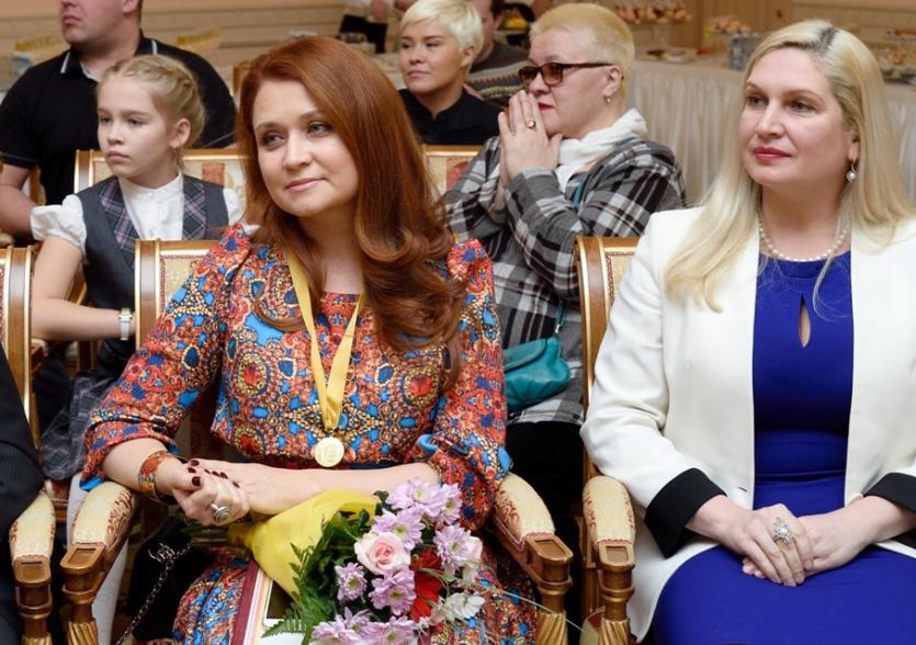 Фото Лена Колесникова награждена медалью «Спешите делать добро»