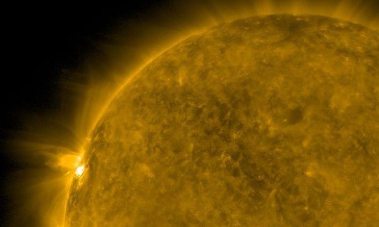 Фото Зарегистрирована самая крупная в 2021 году вспышка на солнце