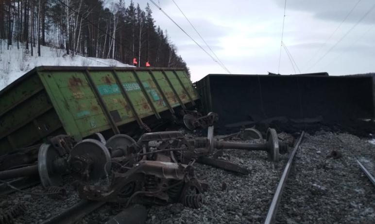 Фото ЮУЖД: В ближайшие часы восстановим движение