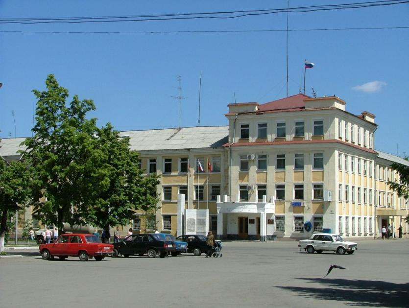 Фото Незваные гости: домой к заместителю главы Копейска по ЖКХ наведались силовики