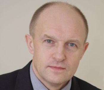 Фото Сергей Давыдов наградил литейщиков ЧТЗ за шефство над 107-й  школой
