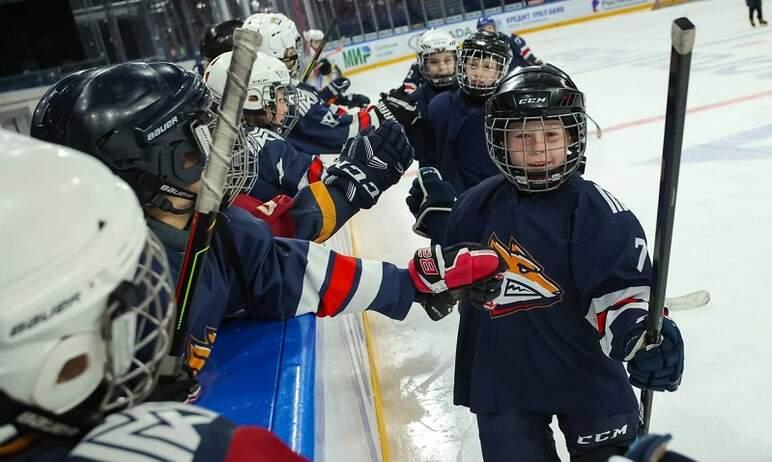 Фото В Магнитогорске по инициативе Виктора Рашникова создадут хоккейную академию