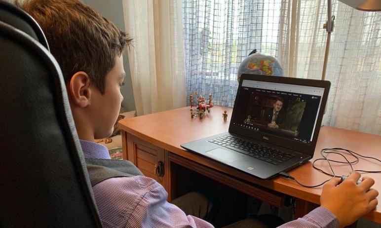 Фото Более 80 процентов южноуральских школ находятся в «Сферуме» 