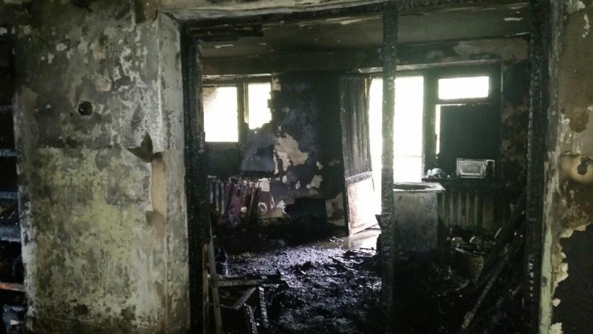 Фото На пожаре в Златоусте погибли мама с дочкой