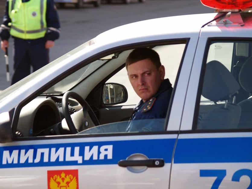 Фото В Магнитогорске вандалы пытались сдать цепь с ограждения могилы ради выпивки
