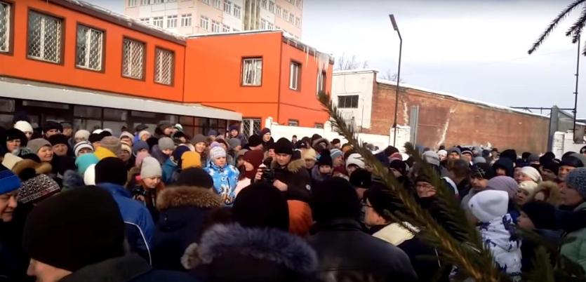 Фото Дубровский позвонил руководству взбунтовавшегося Усть-Катавского вагоностроительного завода