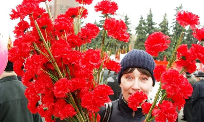 Фото «ZА МИР! ZА ТРУД! ZА МАЙ!»: под таким лозунгом пройдет в Челябинске праздник Весны и Труда 