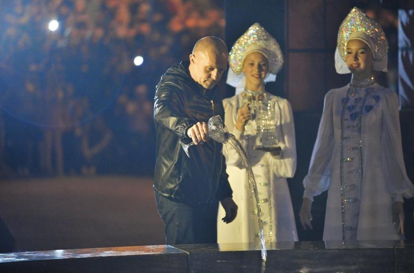 Фото Законсервированный в Челябинске фонтан будут использовать для проведения культурно-массовых мероприятий