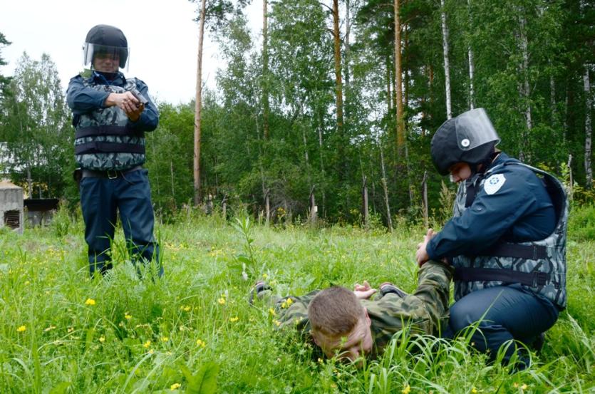 Фото На объекте ПО «Маяк» охранники успешно обезвредили «нарушителя» 