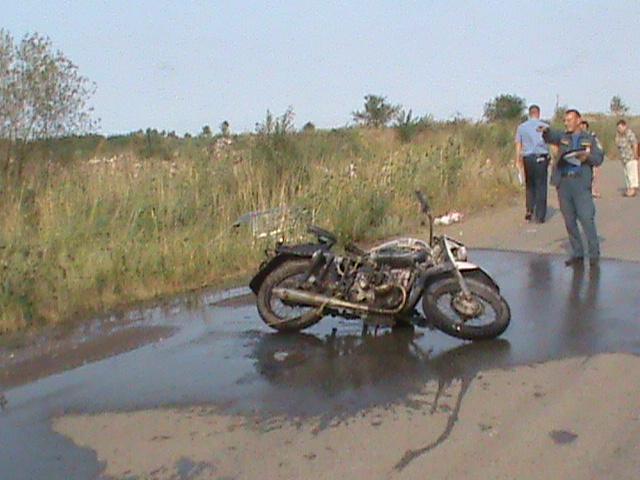 Фото В Челябинской области мотоцикл угодил в грузовик: погиб парень