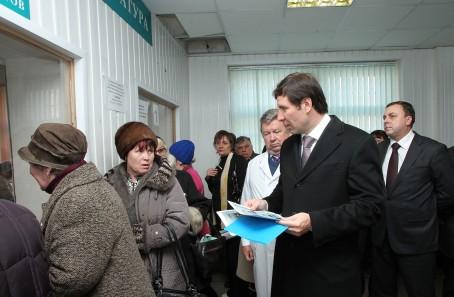 Фото Руководителей поликлиник Челябинской области будут наказывать за очереди