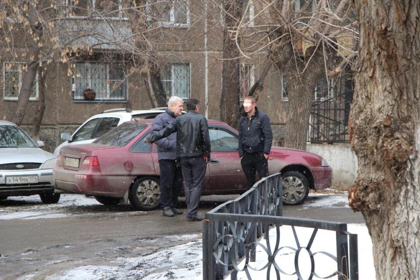 Фото Челябинские приставы задержали пьяного водителя, пытавшегося таранить служебные автомобили
