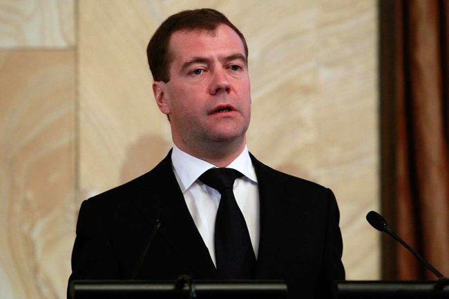 Фото Дмитрий Медведев утвердил поручения по выполнению 10 первоочередных мер