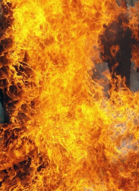 Фото В Челябинской области в огне погиблди пенсионер и его соседка