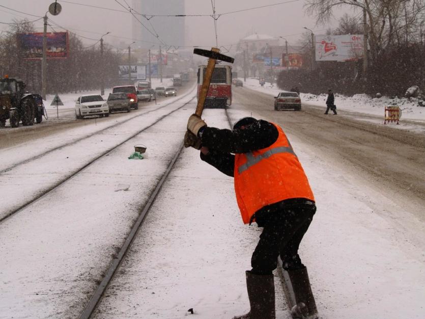 Фото Челябинские рабочие оценивают свой труд на 39 тысяч рублей в месяц