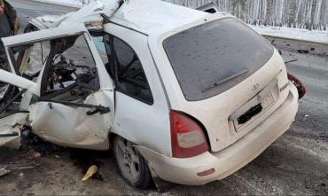 Фото В Челябинской области в ДТП с грузовиком погибли пятеро молодых мужчин