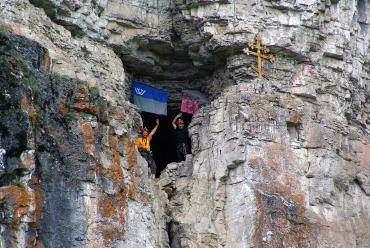 Фото В пещерах Челябинской области прошли сборы по спелеологической подготовке спасателей
