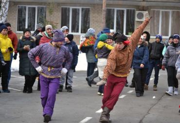 Фото Металлурги «Уральской кузницы» провели семейный спортивный фестиваль