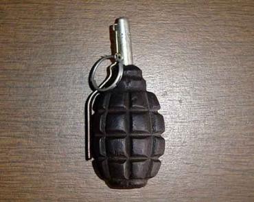 Фото Около частного дома в Миассе обнаружена боевая граната