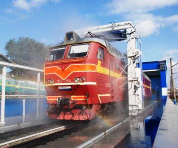 Фото В Челябинске начала работу уникальная мойка для локомотивов