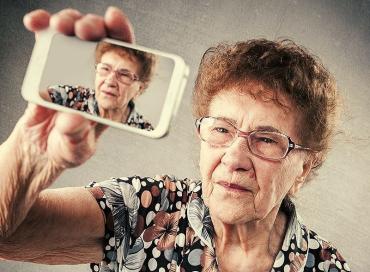 Фото 90-летняя бабушка из Магнитогорска становится звездой Instagram