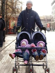 Фото В Челябинской области все чаще рождаются двойняшки