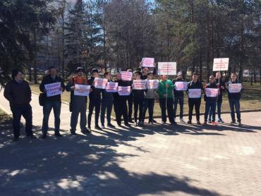 Фото Челябинцы провели пикет против городской свалки